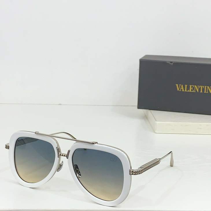 Picture of Valentino Sunglasses _SKUfw64813121fw
